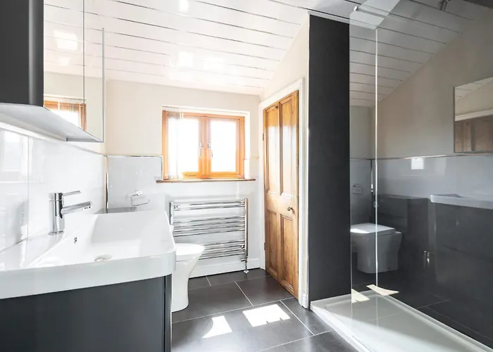 Host & - The Willows * Great Ayton