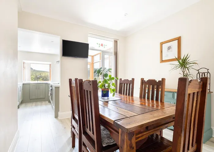 Host & - The Willows * Great Ayton