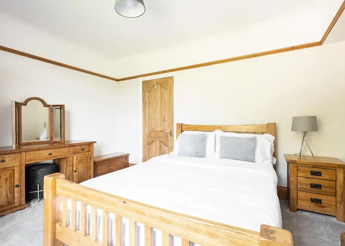 Host & - The Willows * グレート・アイトン